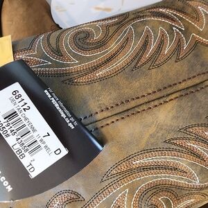 Mens size 7 western Laredo  boots